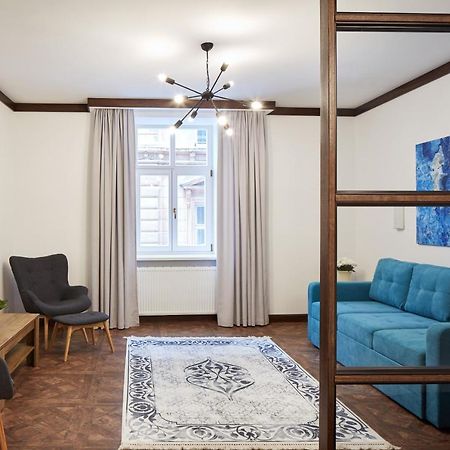 Old House Apartment Λβιβ Εξωτερικό φωτογραφία